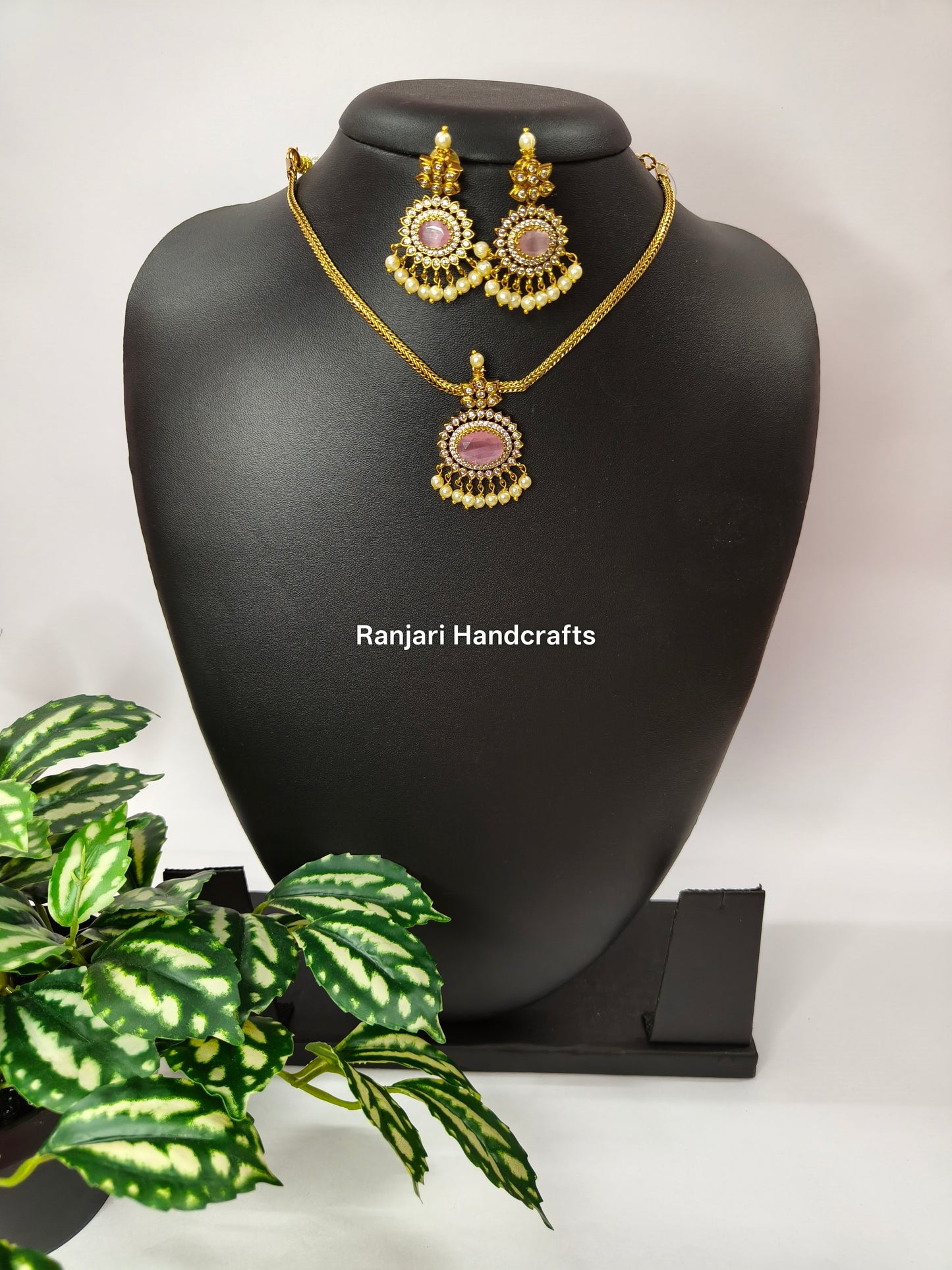 Oval shape Flower Attigai - Light Pink