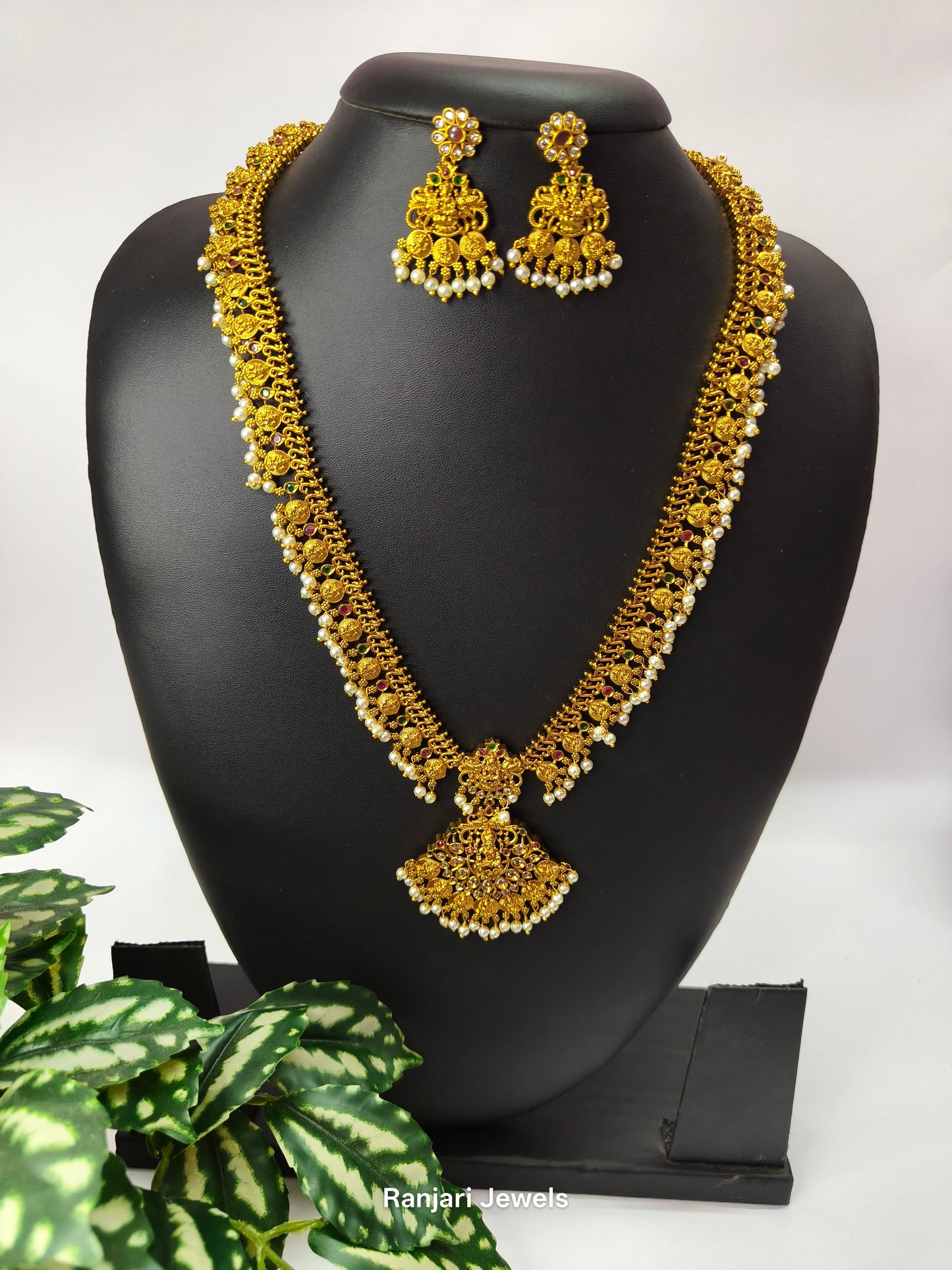 Amrutha – Traditional Kasu Haram set