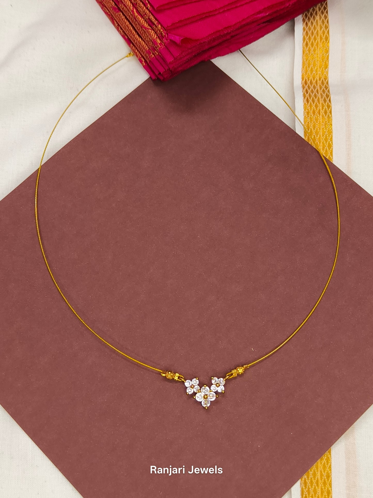 Minimal Flower AD invisible Necklace V2