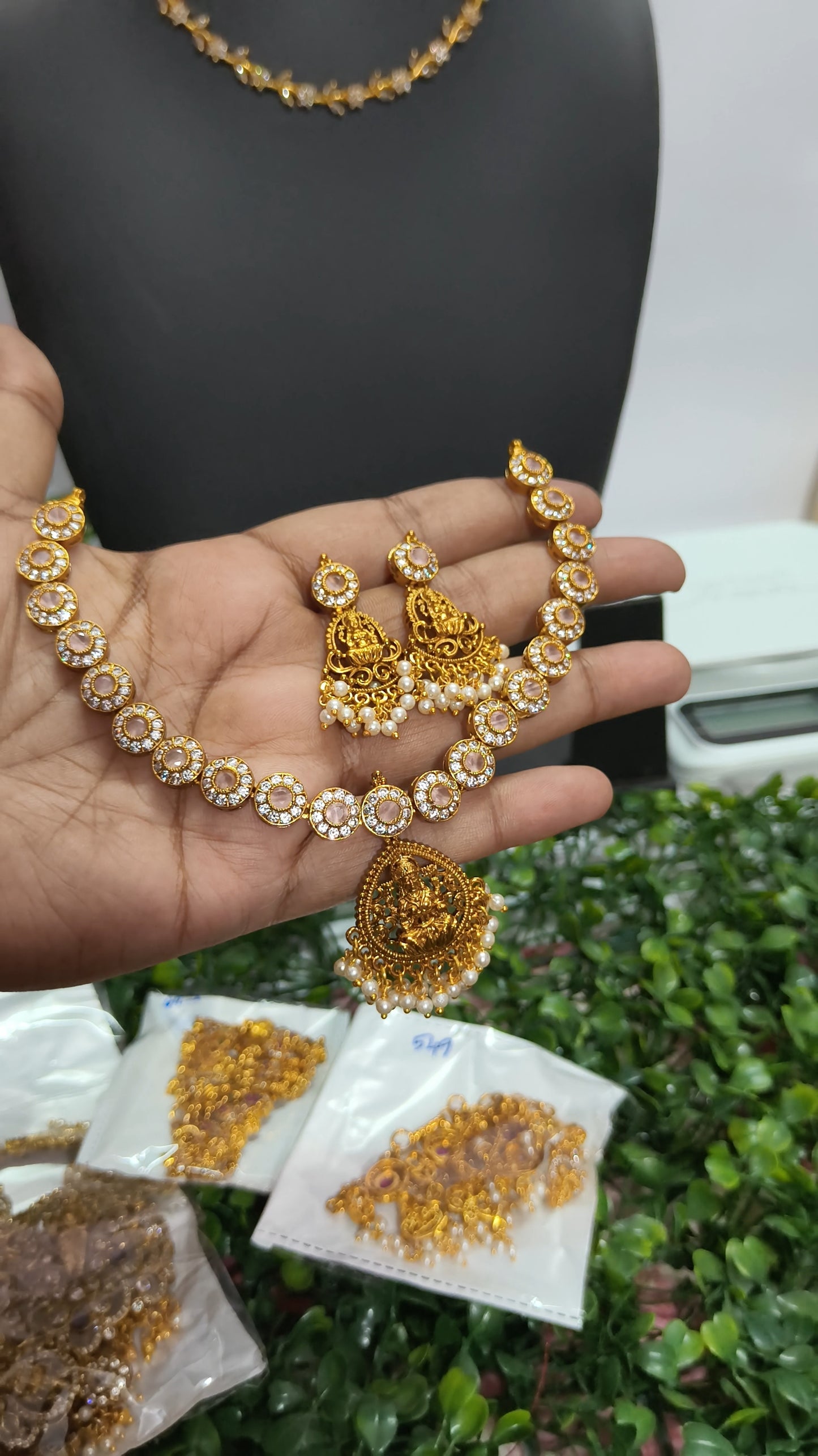 Oviya - AD Lakshmi Temple Necklace Set (Light Pink)