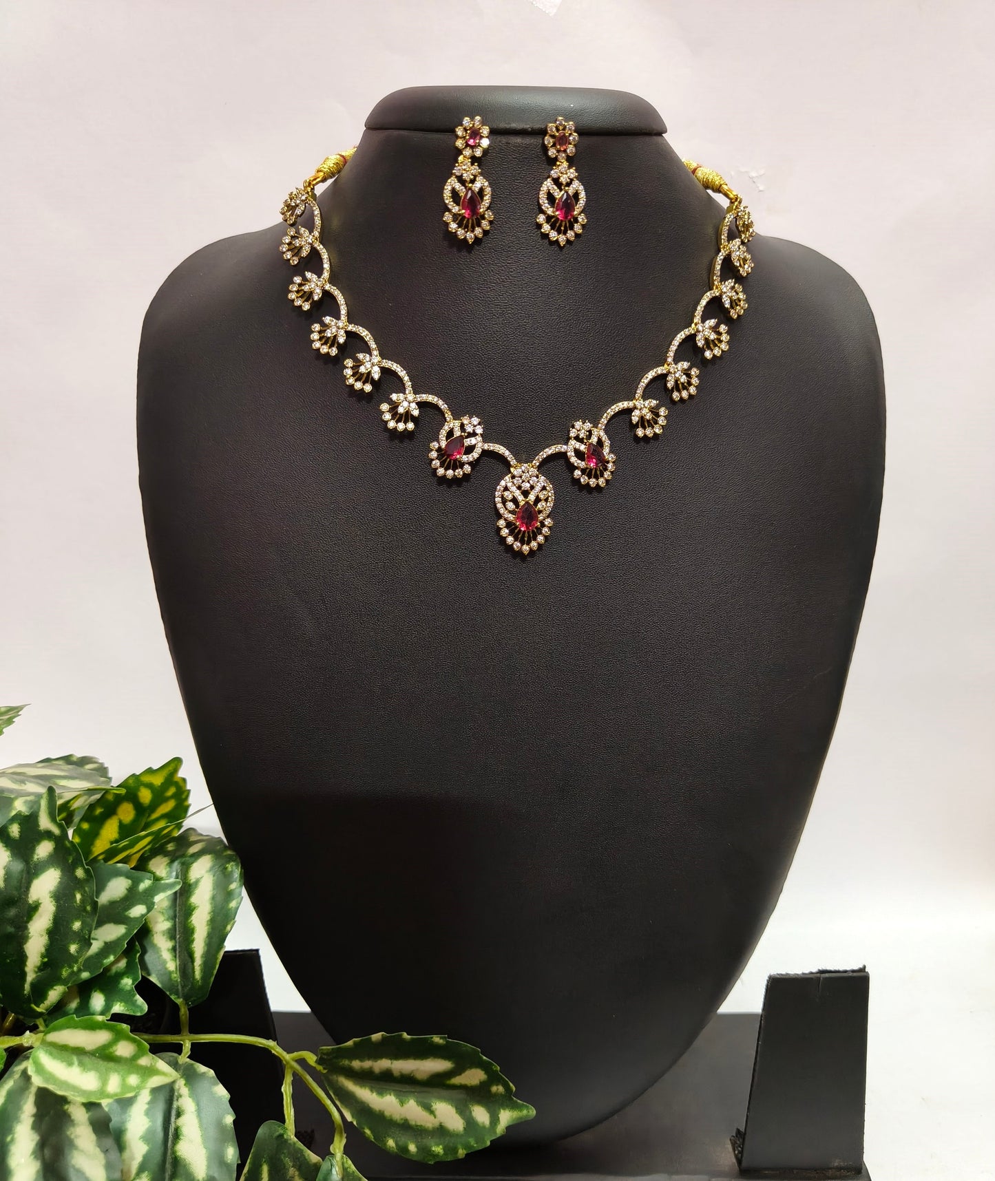 Nila - Partywear Necklace set (Ruby)