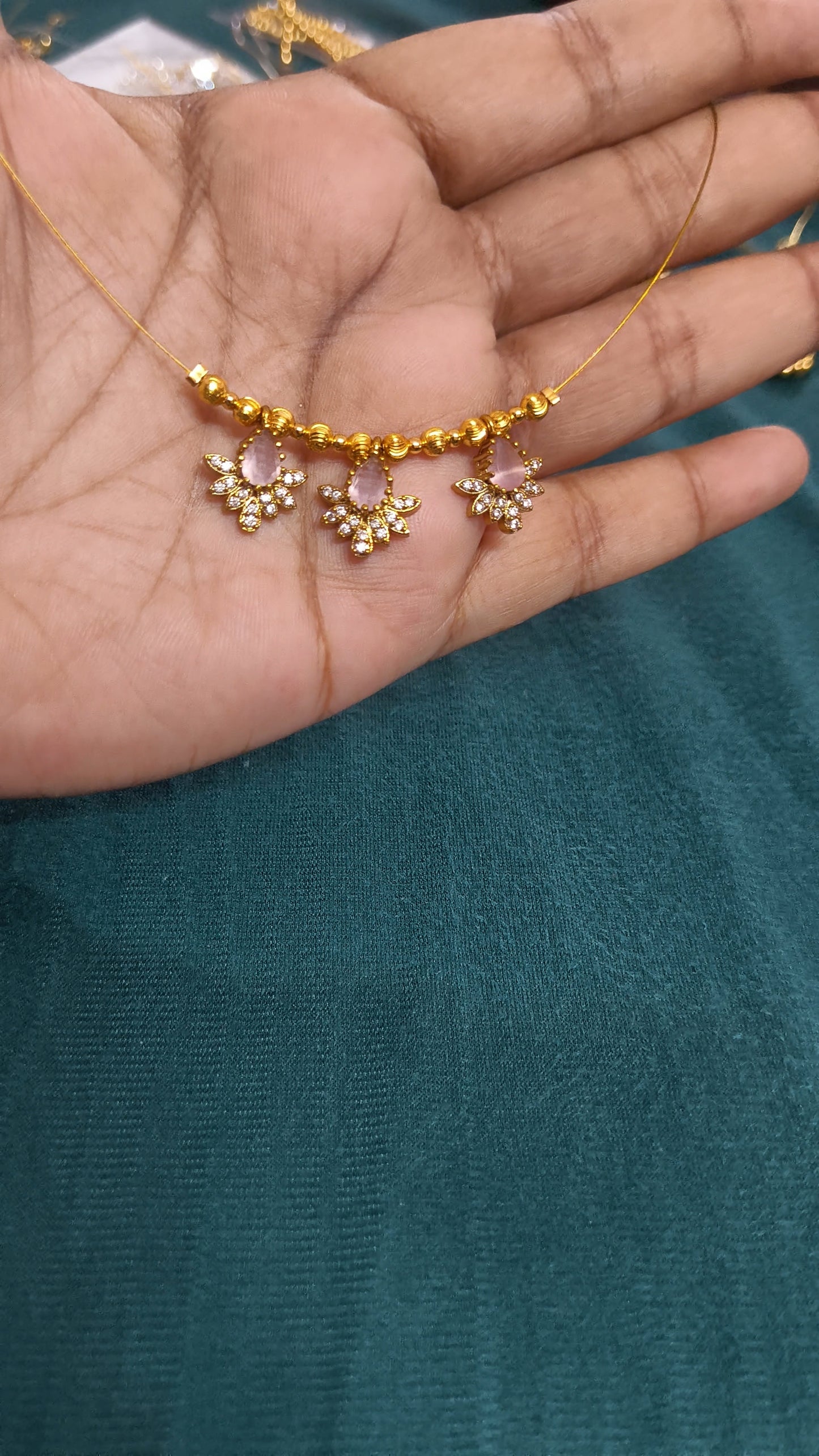 Triveni - Minimal Invisible Necklace (Light Pink)