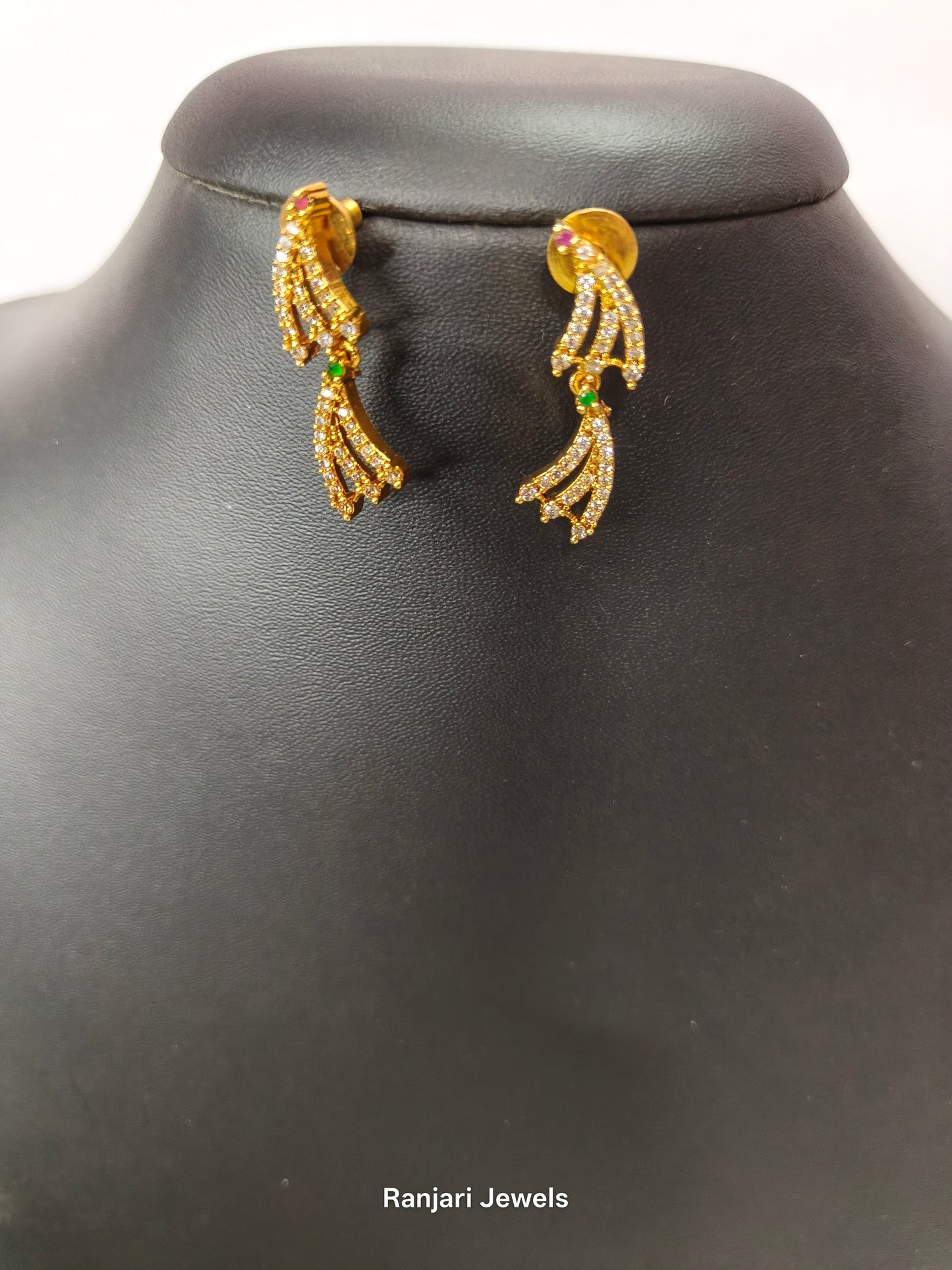 Stolia - Feather AD Stone Necklace Set