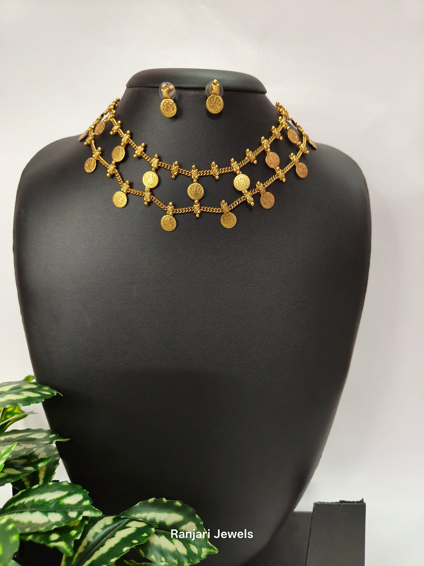 Kanmani – Kasu Mala Choker Set
