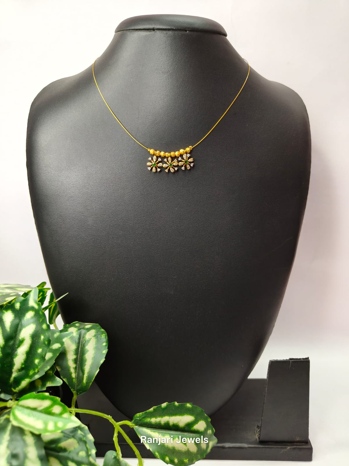 Triple Flower Invisible Chain Necklace