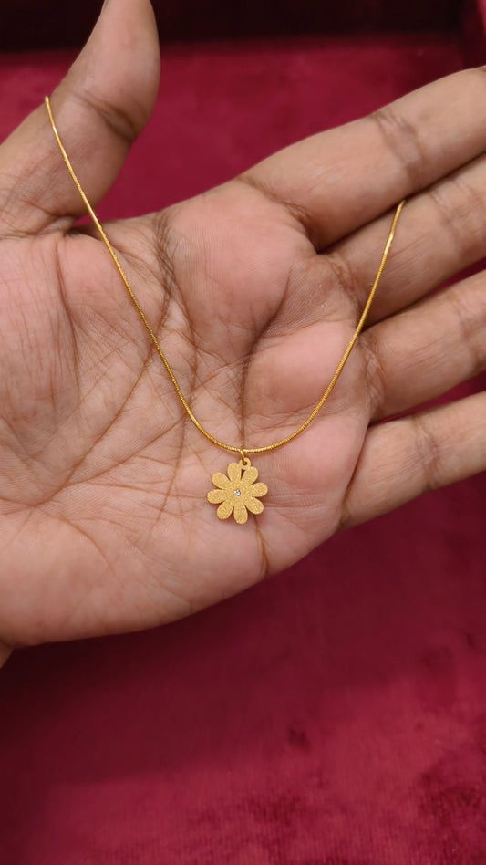 Prema - Flower Antitarnish Necklace (Reversible)