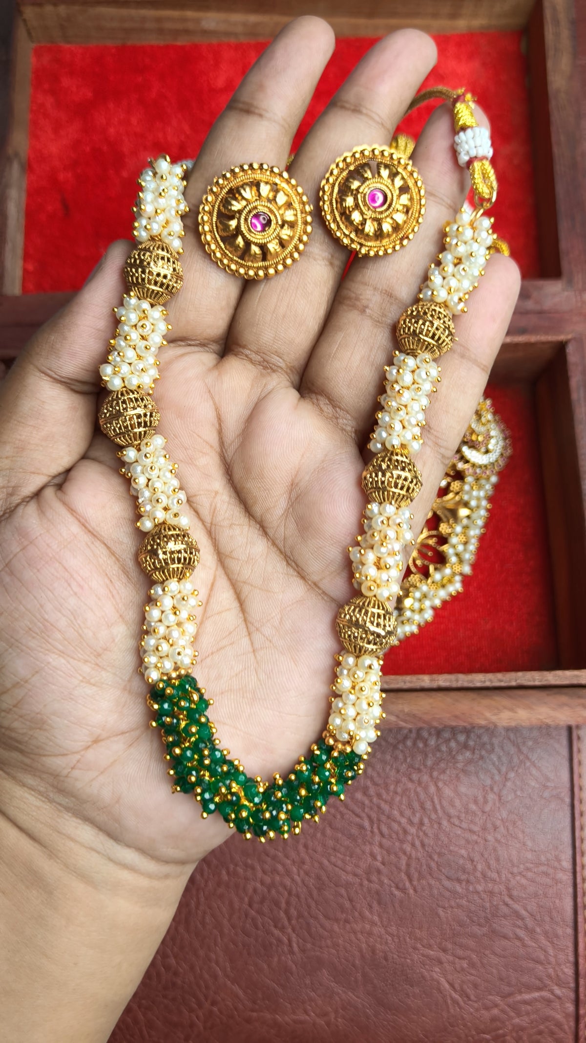 Malar - Pearl & Green Bead Necklace Set