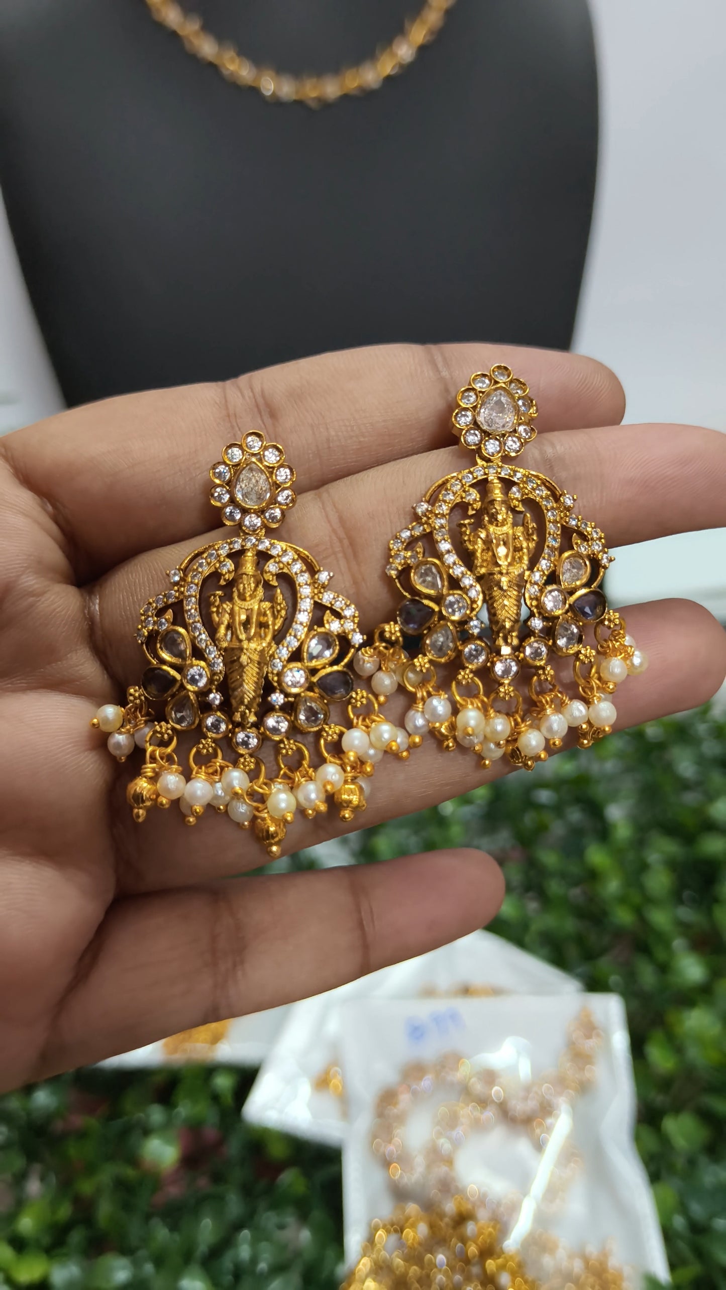 Hari - Temple Hasli Necklace set