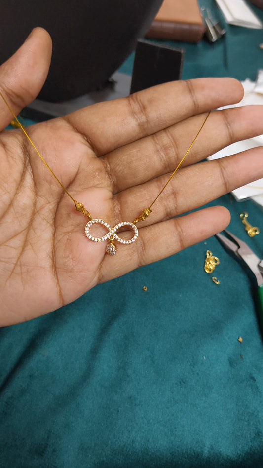 Trending infinity invisible chain V4