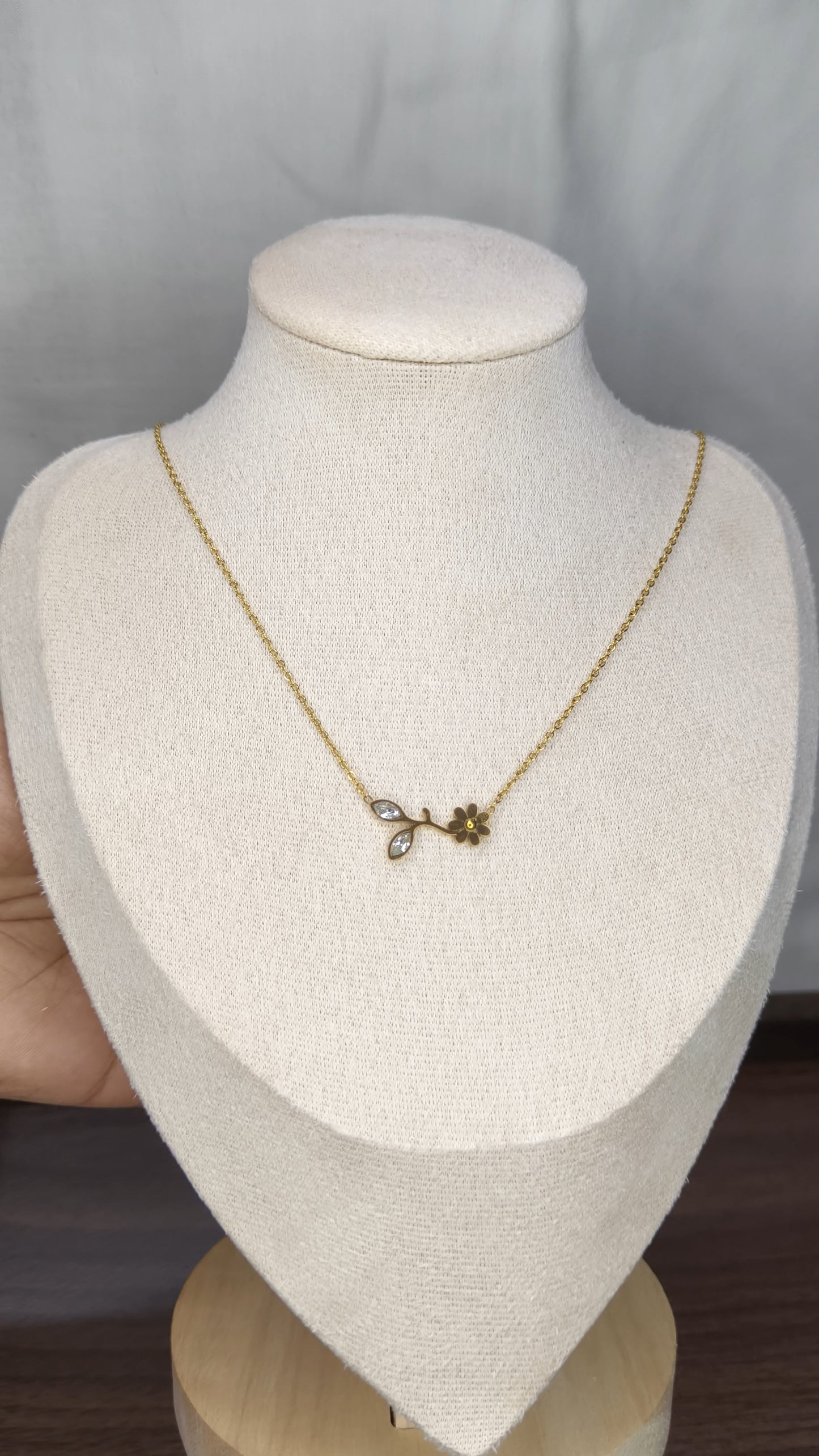 Prema - Floral AD pendant Antitarnish Chain