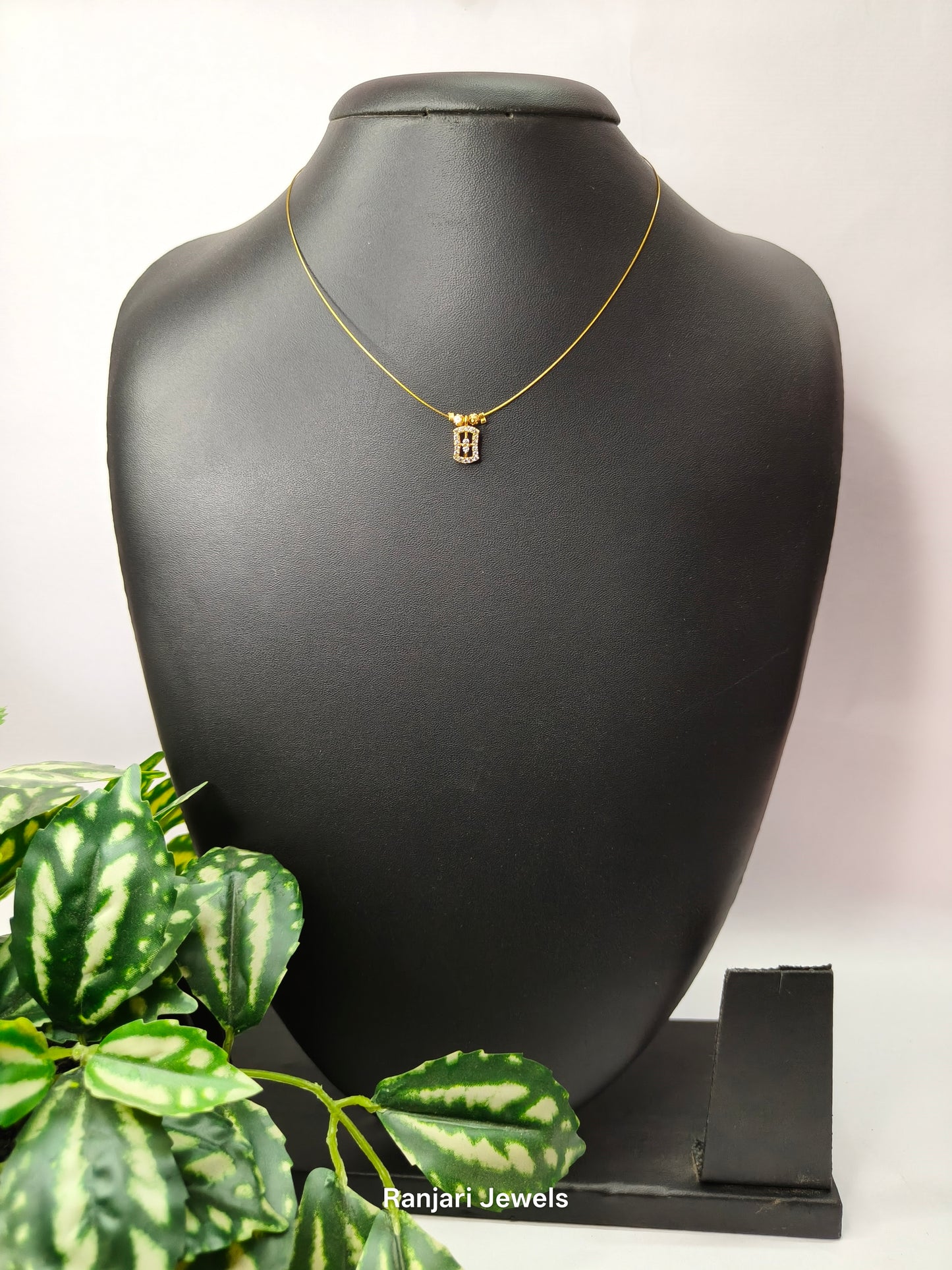 Minimal American Diamond Invisible Necklace