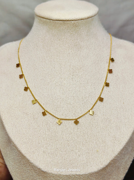 Yaazhi - Tiny Floral Antitarnish Chain Necklace