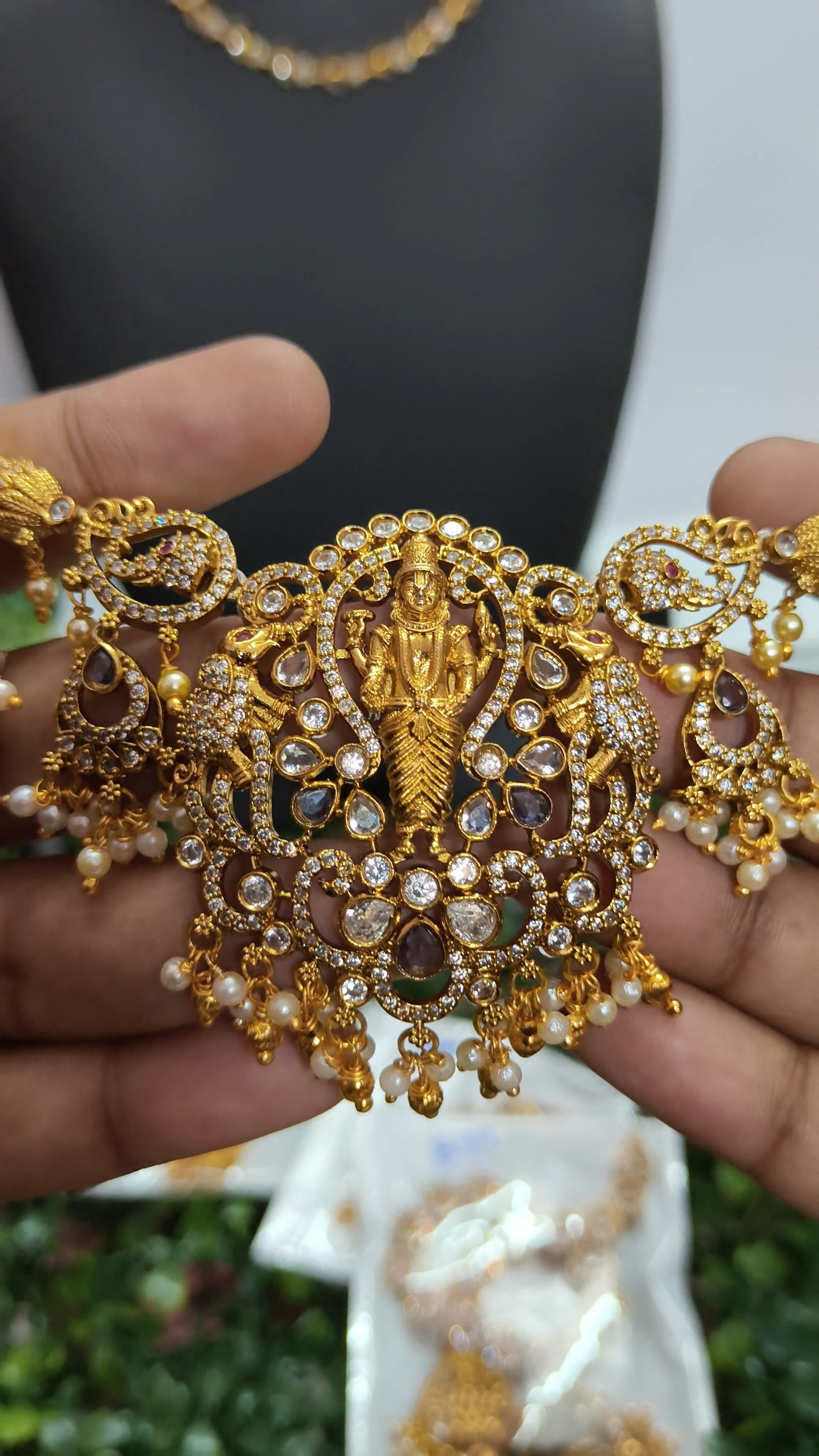 Hari - Temple Hasli Necklace set