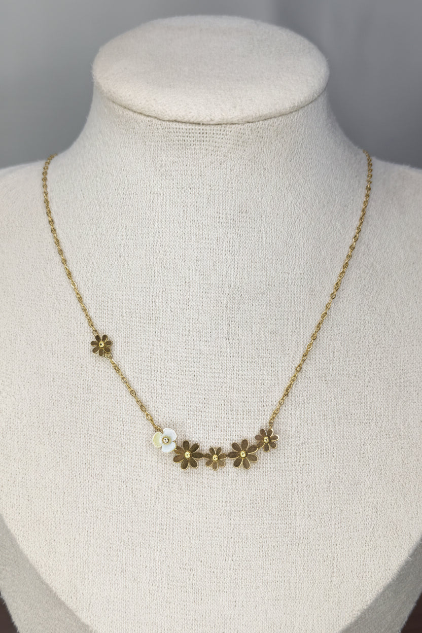 Prema - Floral pendant Antitarnish Chain