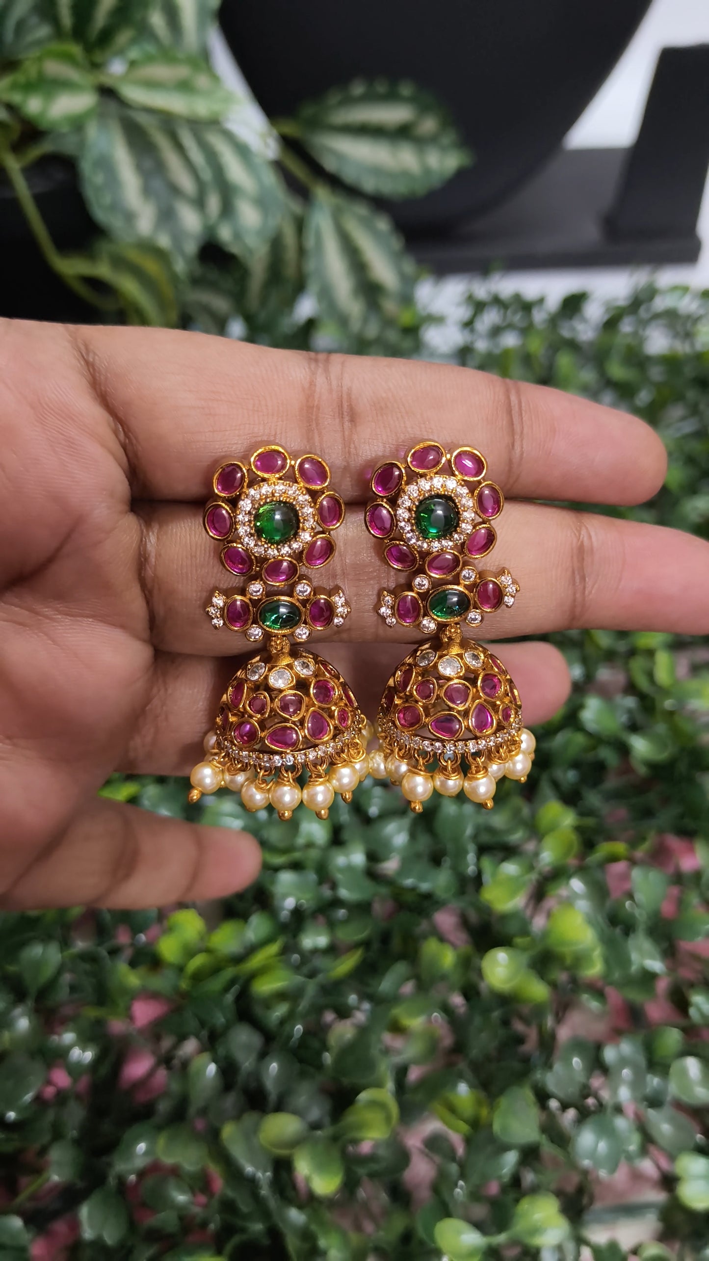 Aaradhya - Premium Kemp Bridal Jhumka