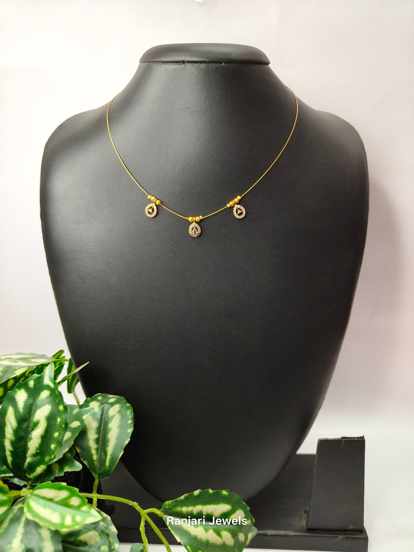 Triple Oval AD Invisible Chain Necklace