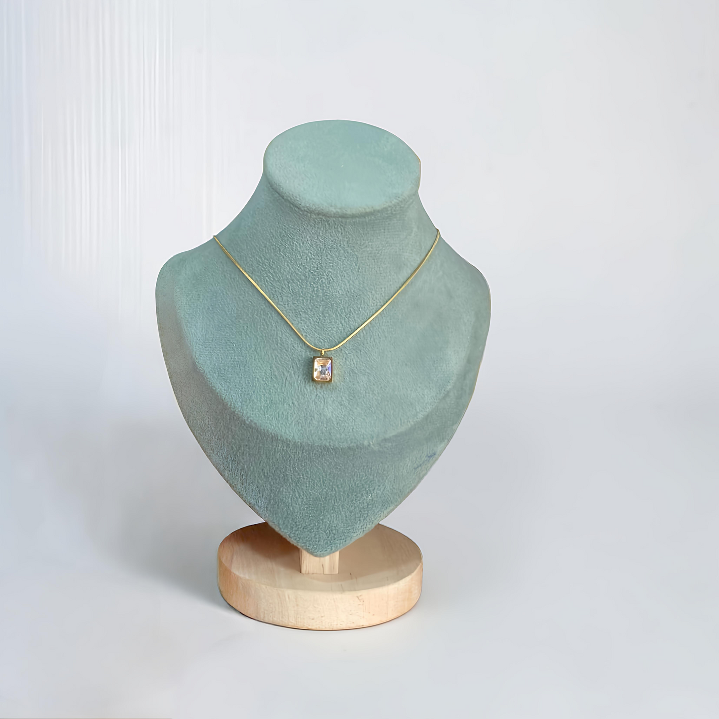 Prema - Single Stone Antitarnish Stainless steel chain