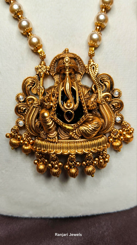 Lord Ganesha Temple pearl haram set